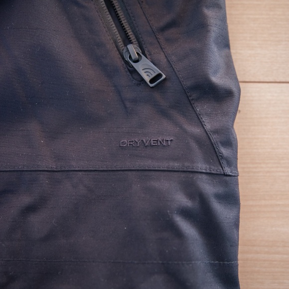 The North Face Women’s Hooded Parka Rain Jacket Size S - Picture 4 of 12